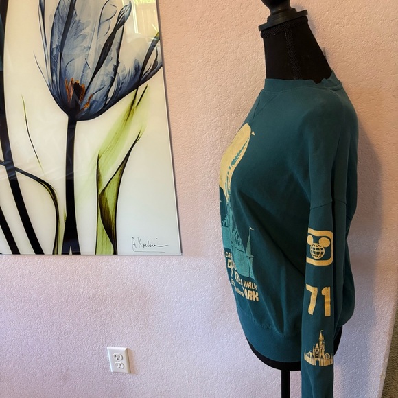 Disney sweatshirt size XS - Picture 2 of 4